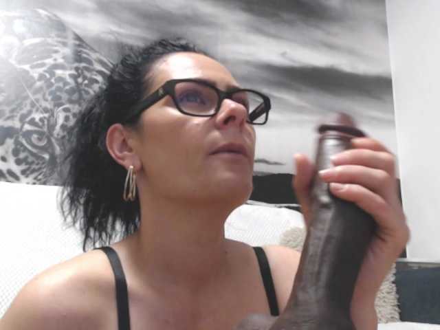 sweetandreea live cam on BongaCams