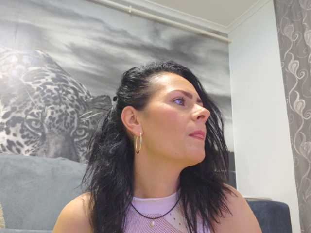 sweetandreea live cam on BongaCams
