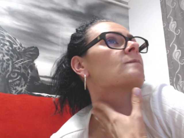sweetandreea live cam on BongaCams
