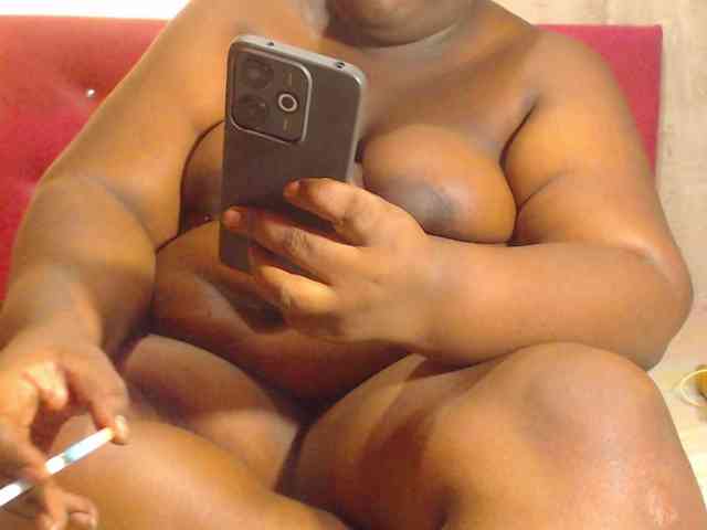 KARLAFREAKK webcam