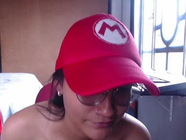 Leah-666 live cam on BongaCams