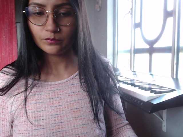 Leah-666 live cam on BongaCams