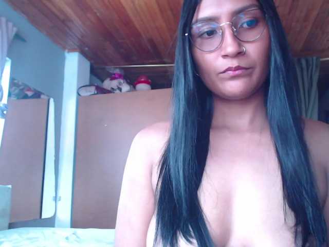 Leah-666 live cam on BongaCams
