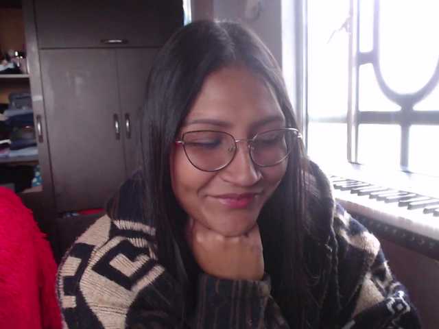 Leah-666 live webcam show