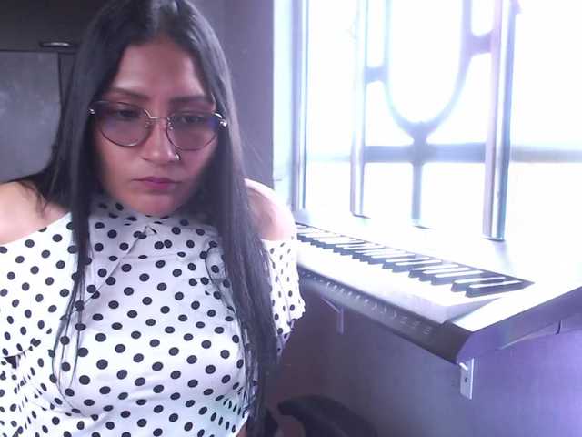 Leah-666 live cam on BongaCams