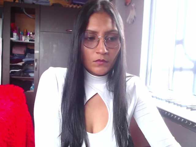 Leah-666 live cam on BongaCams
