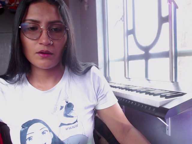 Leah-666 live cam on BongaCams