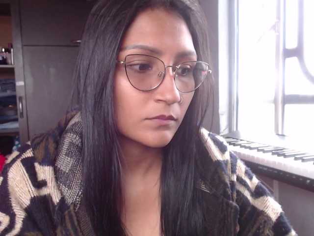 Leah-666 live webcam show