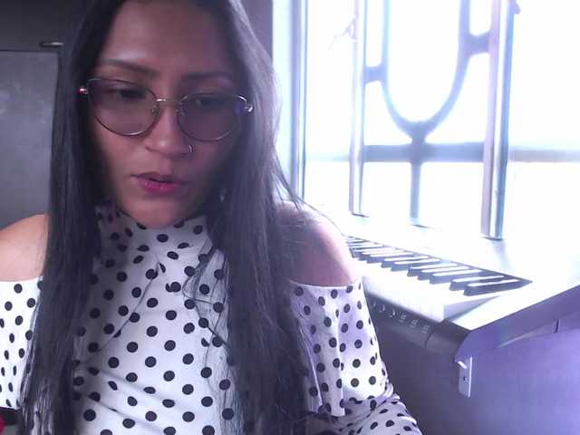 Leah-666 live cam on BongaCams