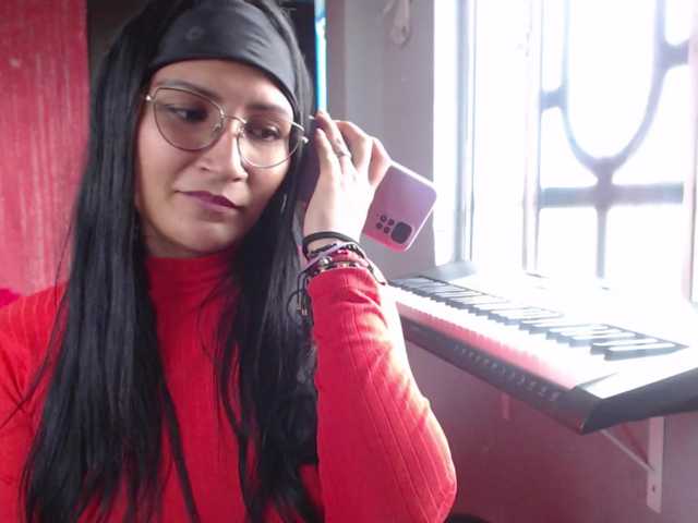 Leah-666 live cam on BongaCams
