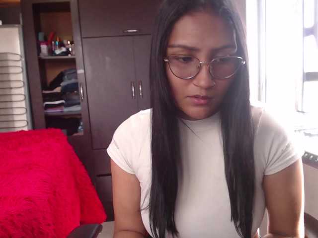 Leah-666 live cam on BongaCams