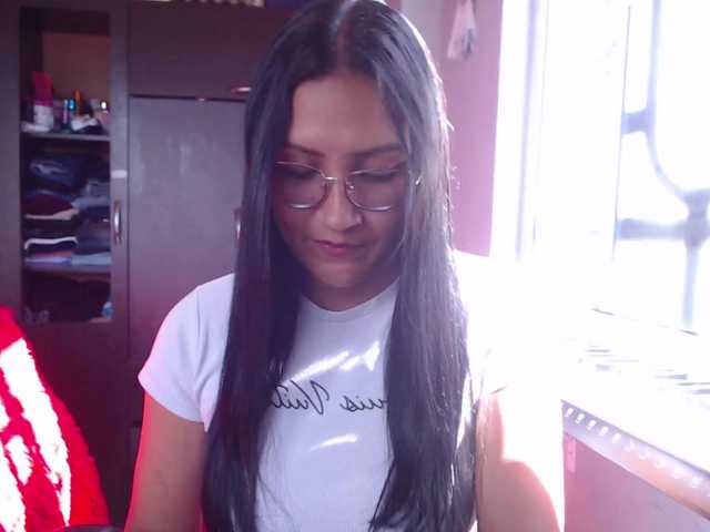 Leah-666 live cam on BongaCams