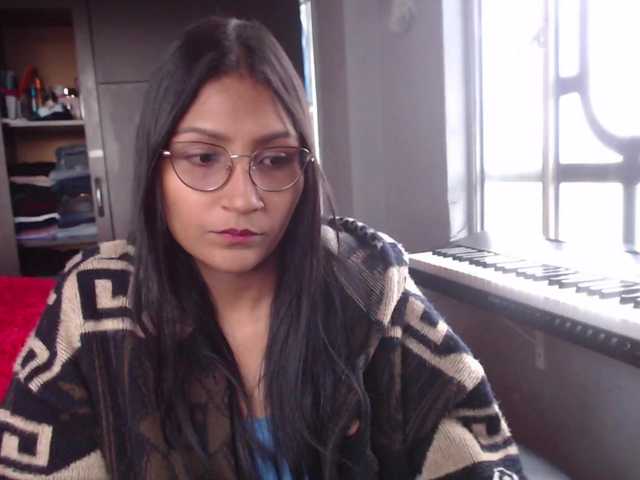 Leah-666 live webcam show