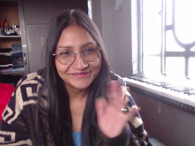 Leah-666 live webcam show