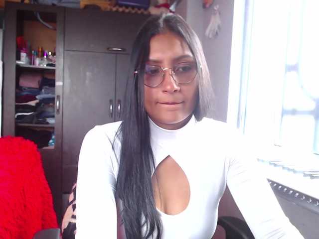Leah-666 live cam on BongaCams
