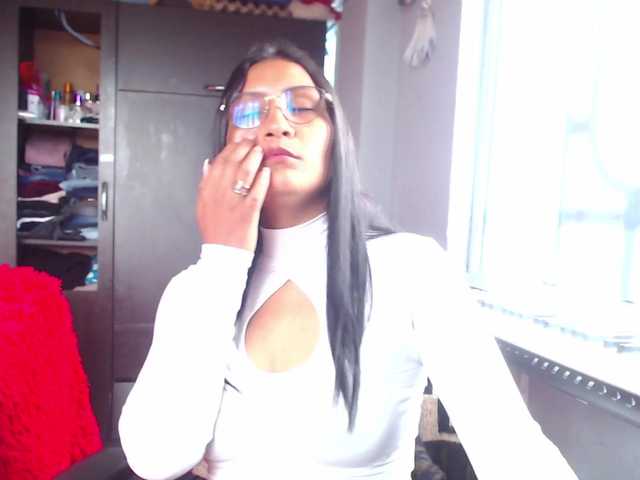 Leah-666 live cam on BongaCams