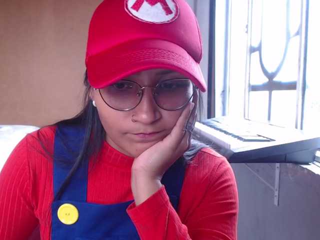 Leah-666 live cam on BongaCams