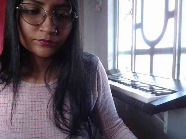 Leah-666 webcam