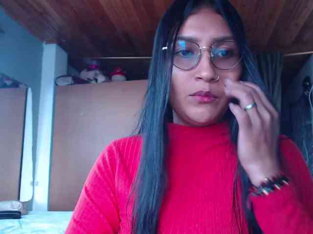 Leah-666 webcam