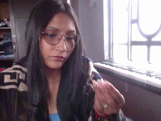 strip webcam Leah-666