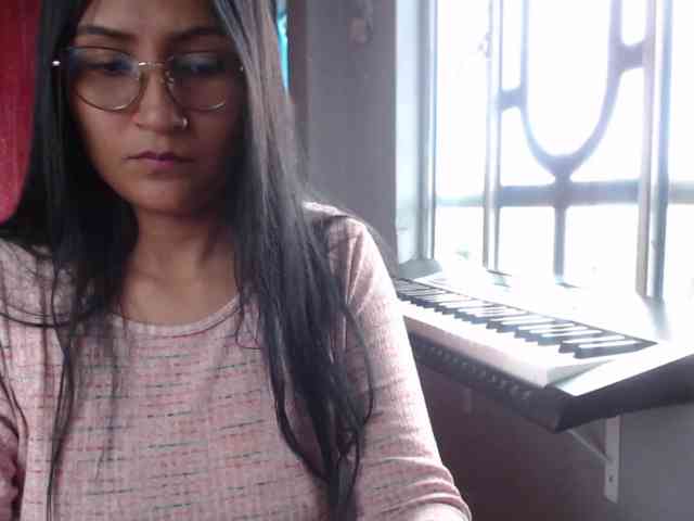 Leah-666 webcam