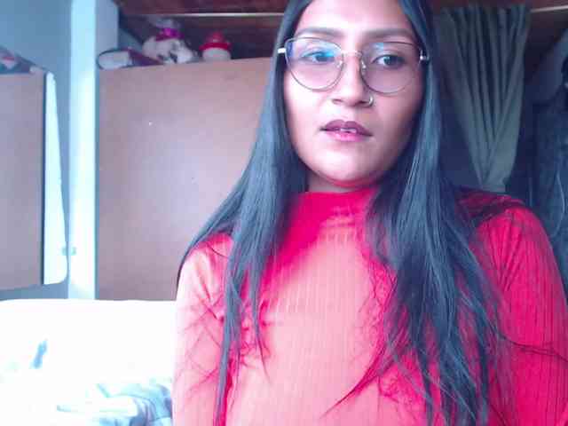 Leah-666 webcam