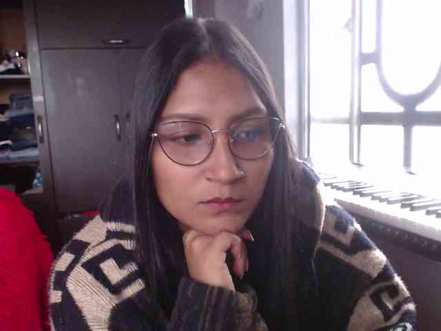 Leah-666 webcam