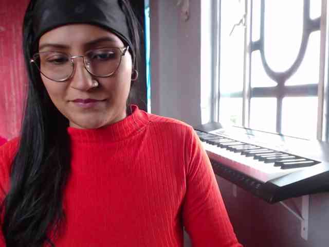 Leah-666 webcam