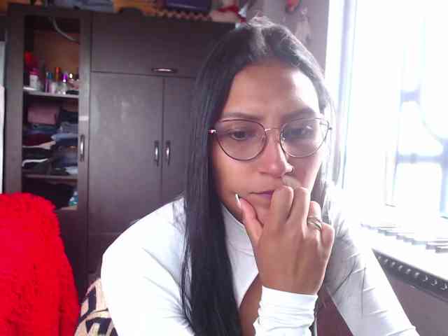 Leah-666 Live Webcam on BongaCams