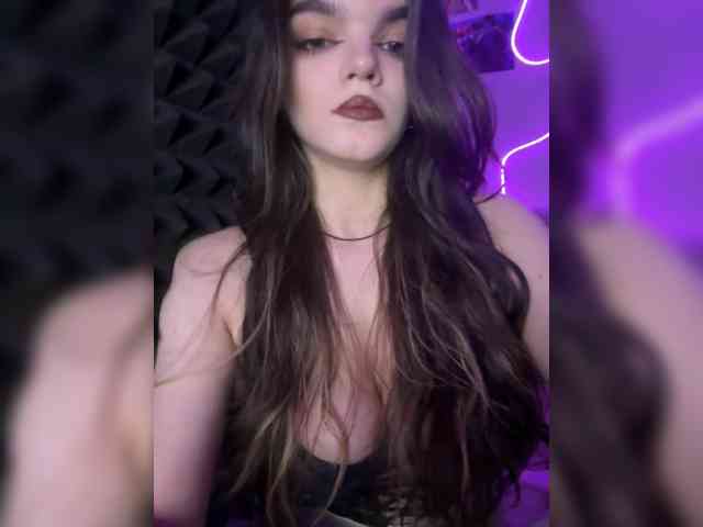 Модель: GothTits