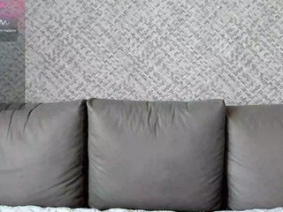 xAlexAx