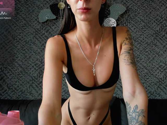 MisteryAlexa live on BongaCams