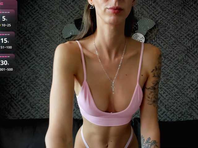 xAlexAx