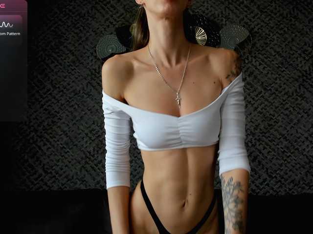 xAlexAx