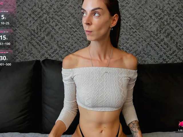 xAlexAx