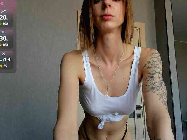 xAlexAx webcam