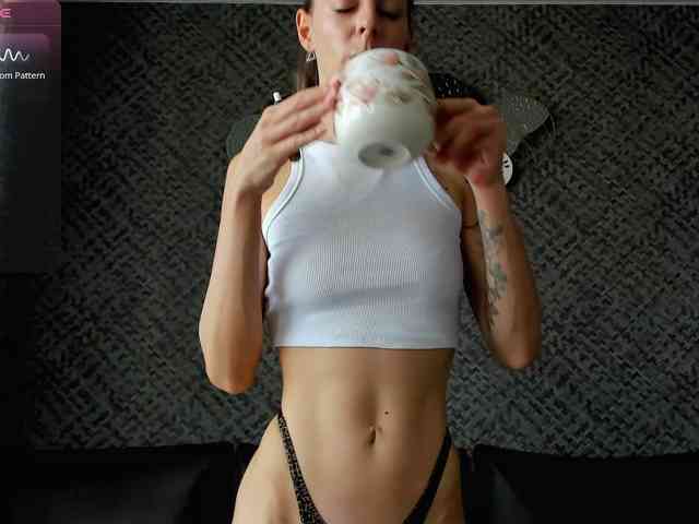 xAlexAx