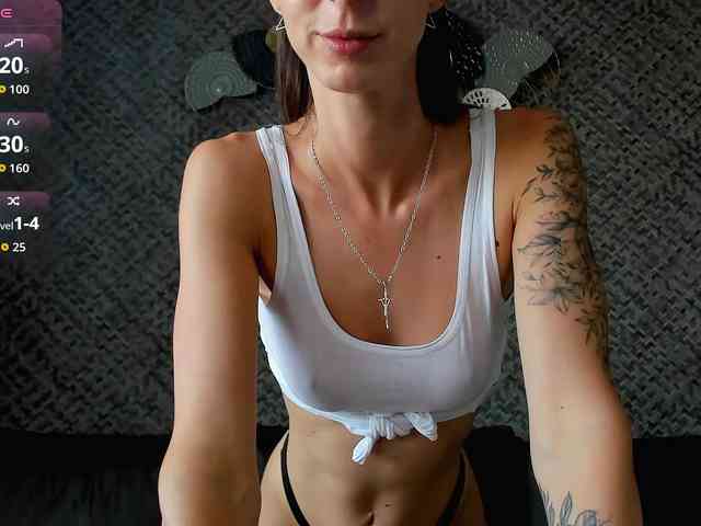 xAlexAx webcam