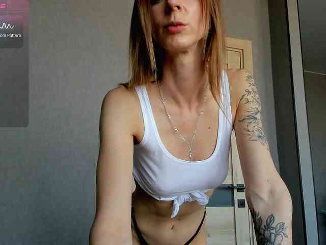 xAlexAx webcam
