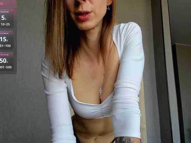 xAlexAx webcam