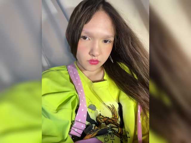 Cute-Lolly live cam on BongaCams