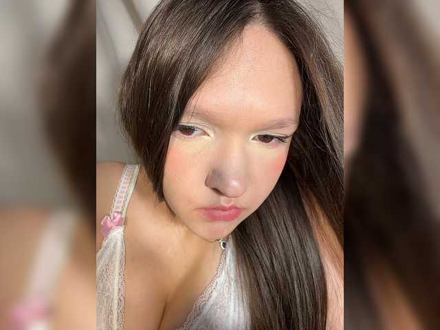 Cute-Lolly live cam on BongaCams
