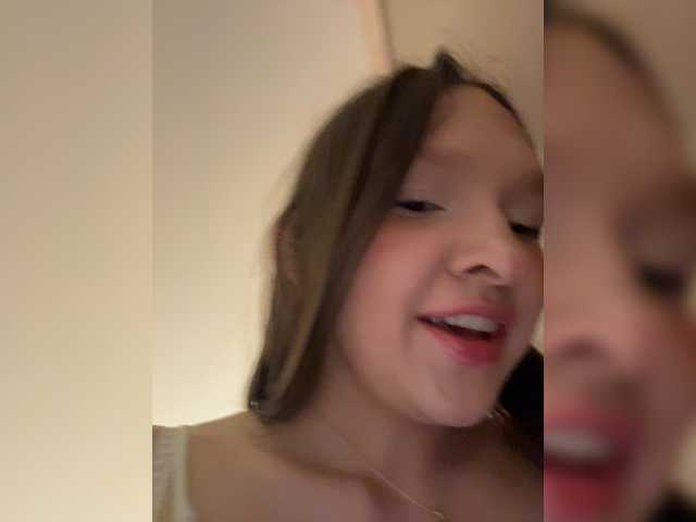 Cute-Lolly live cam on BongaCams