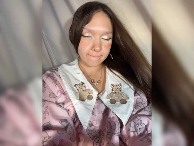 Cute-Lolly live cam on BongaCams