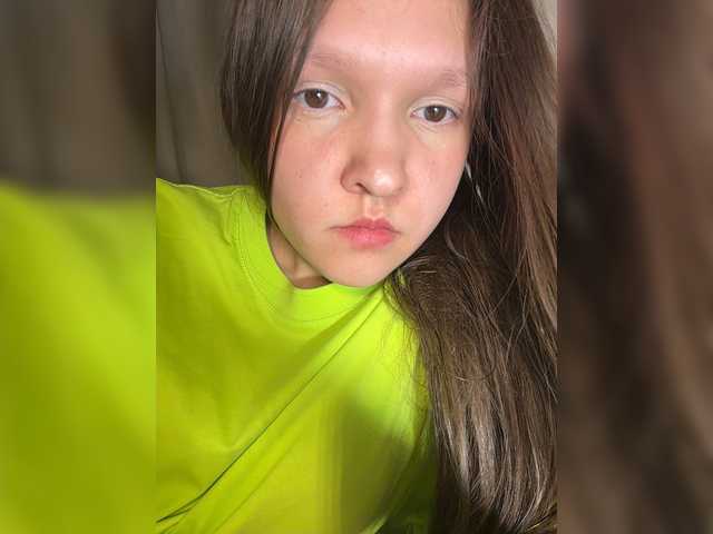 Cute-Lolly live cam on BongaCams