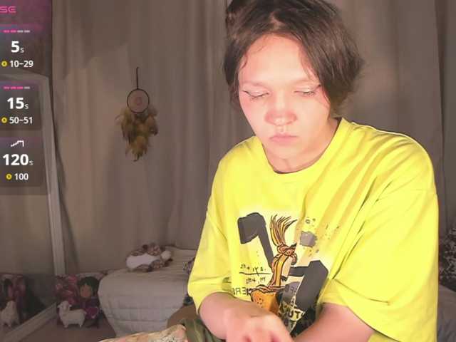 Cute-Lolly's BongaCams show and profile