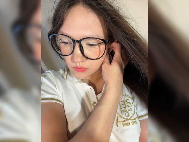 Cute-Lolly live cam on BongaCams