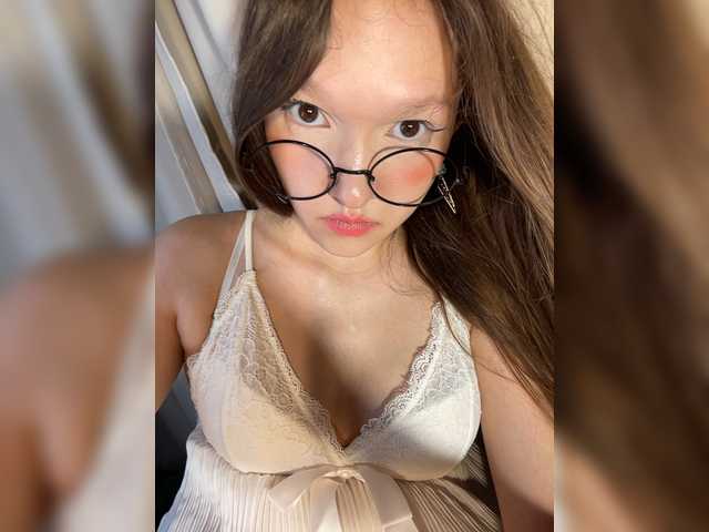 Cute-Lolly live cam on BongaCams