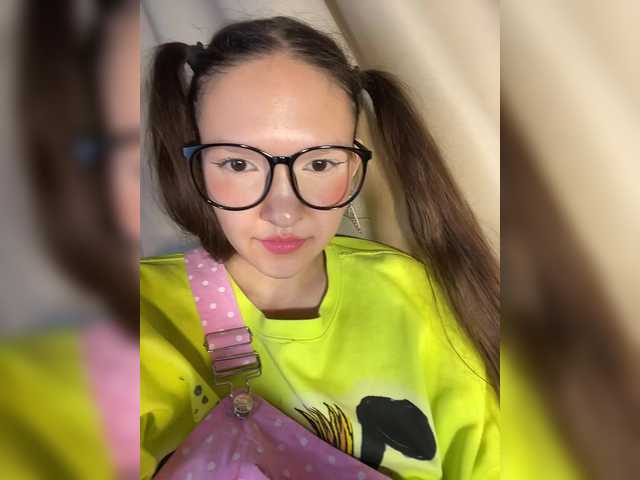 Cute-Lolly live cam on BongaCams