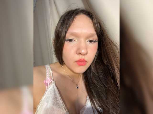 Cute-Lolly live cam on BongaCams